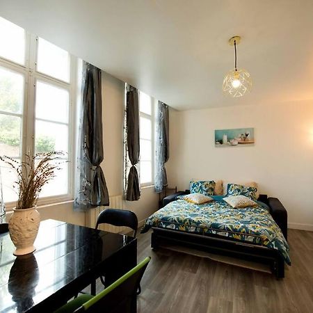 Ferienwohnung Le Castille Centre Gare Wifi Et Parking Gratuit Amiens Exterior foto